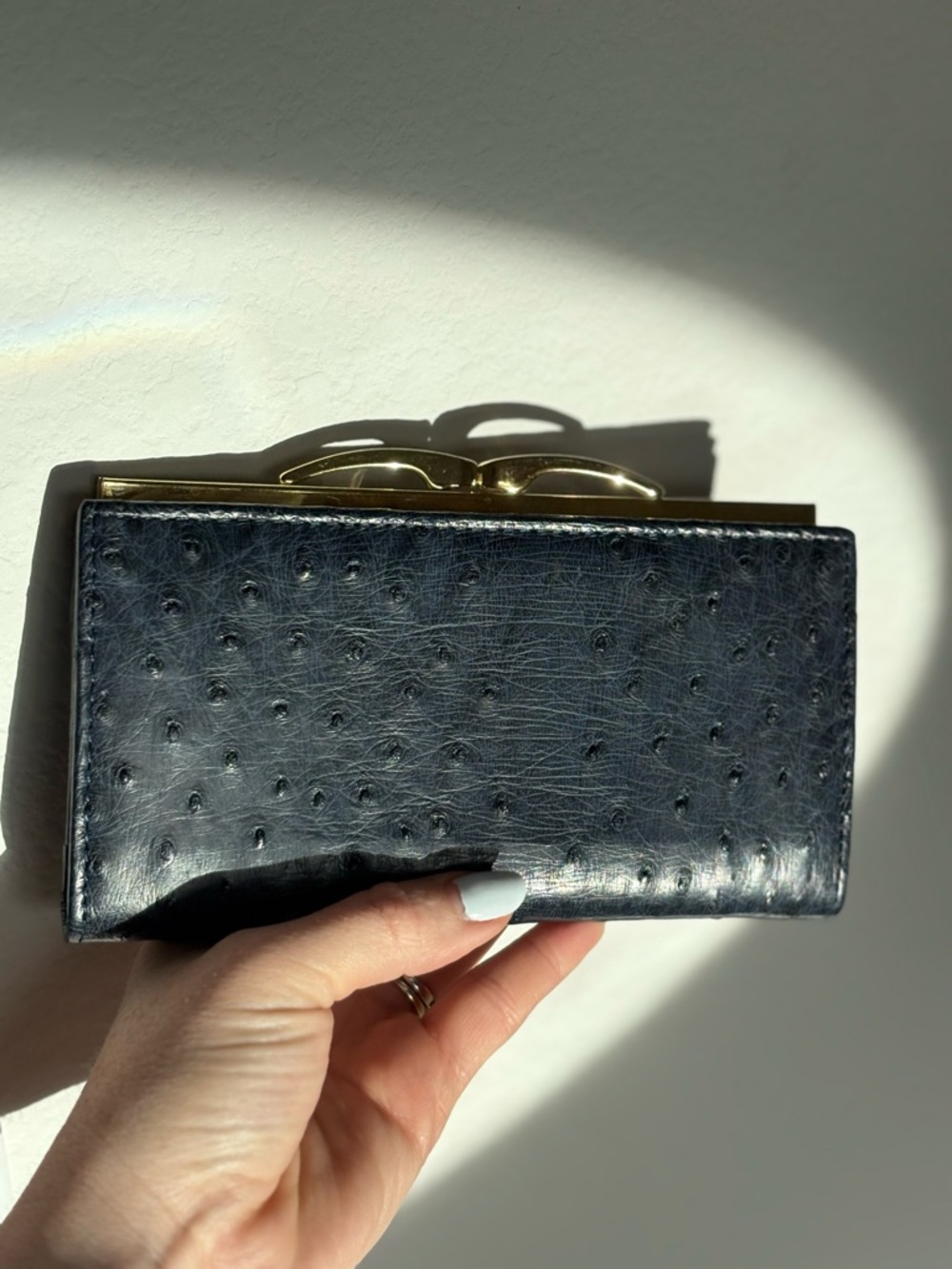 Vintage Ostrich Leather Wallet – Navy Blue with Gold Clasp